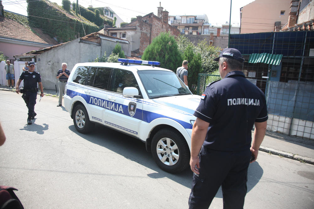 UHAPŠENI RAZBOJNICI SA ZVEZDARE! Žrtvu tukli i izboli zbog laptopa!