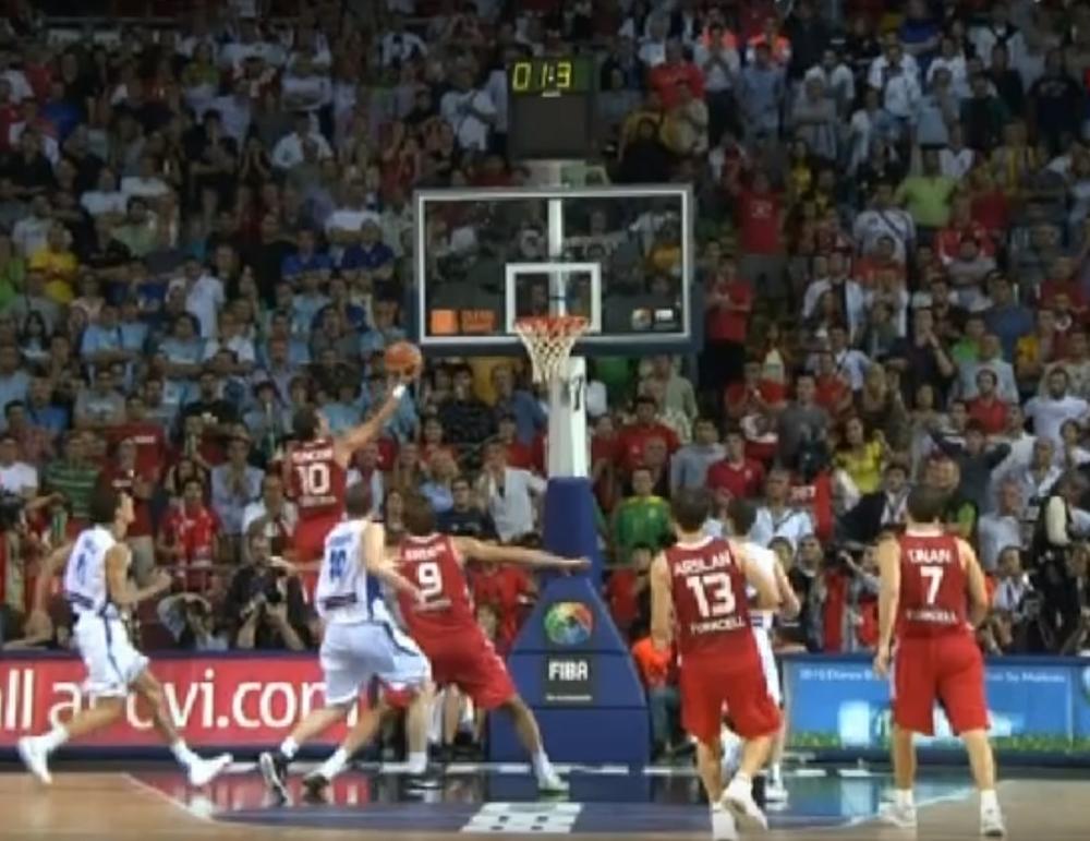 Detalj sa meča Srbija - Turska 2010. godine 