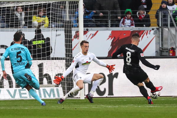 LUKINA 'KRAĐA' I DESET MINUTA ZA POBEDU AJNTRAHTA: Dortmund grabi ka tituli, Farmaceuti bez leka za Ždrepce!