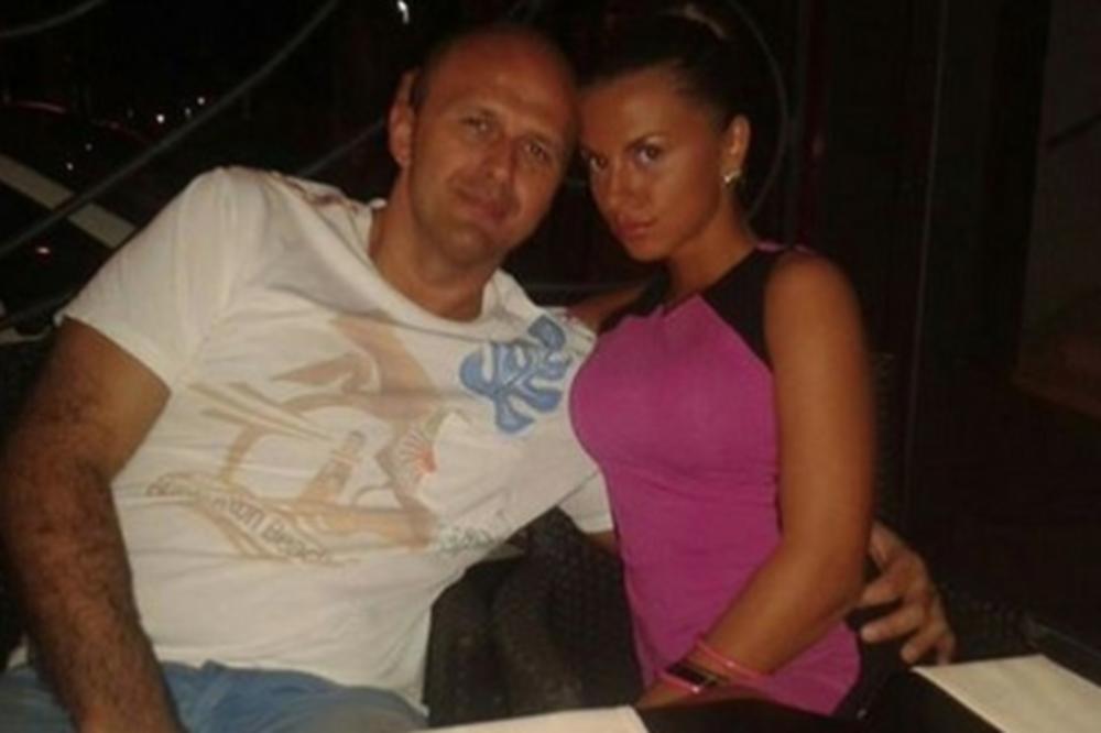 MUŽ DRAGANE MITAR UHVAĆEN U RESTORANU SA DEVOJKOM: Tek kada ga je Dragana zvala došao je po nju BEZ IKAKVIH EMOCIJA