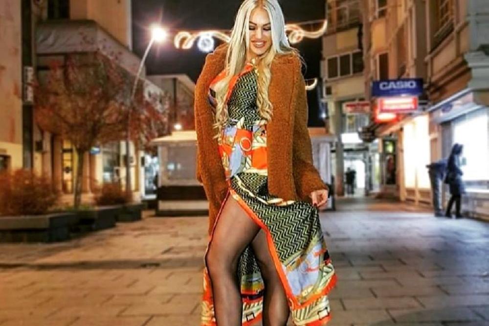 SRPSKA POLITIČARKA NA SAJTU ZA ODRASLE! Dačićevoj Maji ukrali IDENTITET i smeštaju joj SE*S AFERU (FOTO)