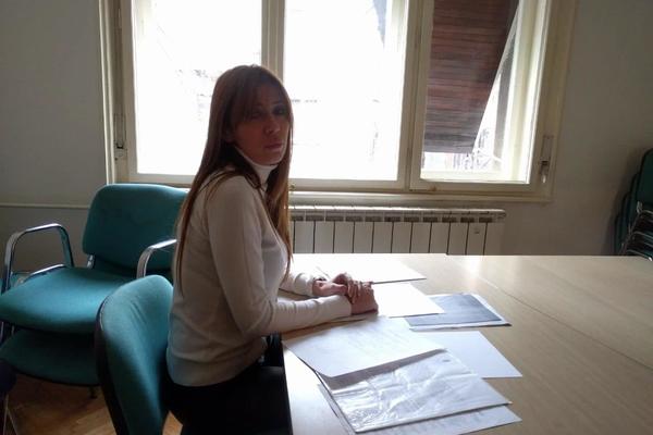 STANOM PLAĆA TUĐI DUG: Marina Stanković je nova ŽRTVA IZVRŠITELJA! STAN JE DOBILA OD POKOJNOG OCA, A SADA JE TERAJU