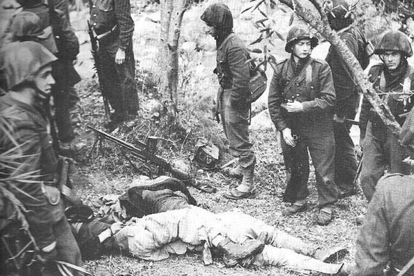 ŠESTORO PREDSEDNIKA JE MOLILA DA SAZNA ŠTA SU URADILI NJENOM MUŽU: Tek joj je MAKRON otkrio tužnu istinu