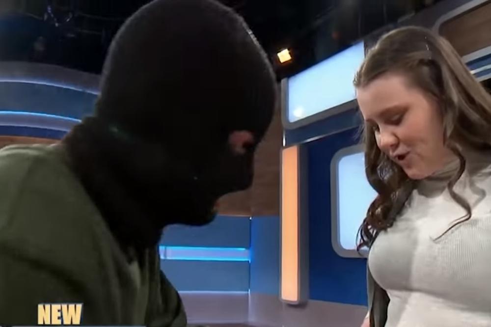 S FANTOKOM NA GLAVI ODVEO DEVOJKU NA POLIGRAF: Ona se sablasnula, a na kraju je pokupio simpatije svih! (VIDEO)