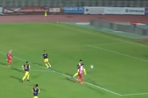 NIJE MARADONA, ALI MOŽE DA POGLEDA: Milan Pavkov kao Đorđić protiv Odensea - lob u koji su se zaljubili zvezdaši!