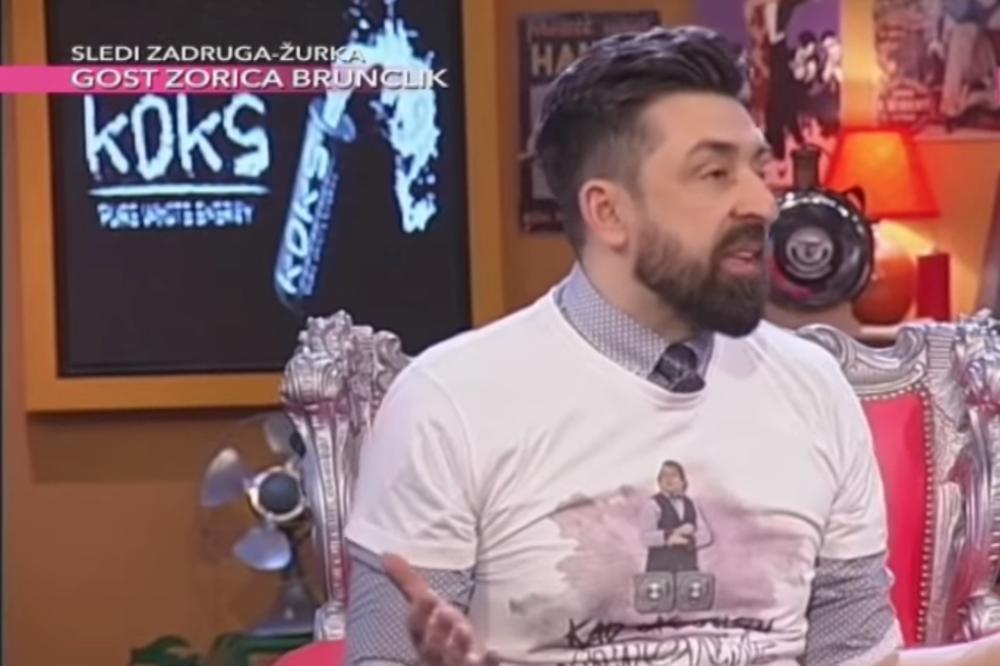 AMIDŽIĆ SLIKAO SVOJA STOPALA U DNEVNOJ SOBI, PA POKAZAO VIŠE NEGO ŠTO JE HTEO: Usledilo HIT pitanje obožavateljke!