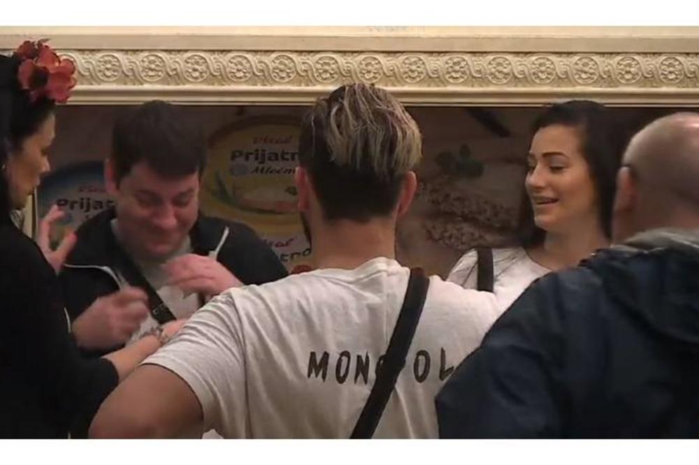 CELA VILA JE PLAKALA: Vendi ismevala Ivana Marinkovića! Nastao haos!