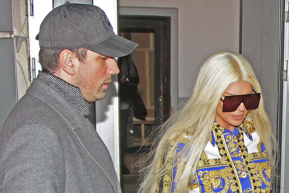 KARLEUŠA TUĐI RAD PREDSTAVILA KAO SVOJ: Oglasio se njen najbliži saradnik i GLAVNI KRIVAC i zapušio usta hejterima!