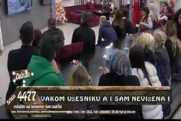 JOŠ JEDAN S*KS U ZADRUZI! Miki: Radiš kao singerica! (VIDEO)