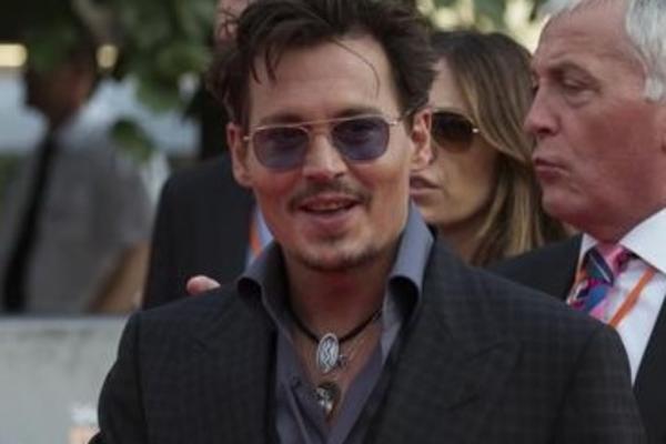 PRIVATNI AVION DŽONIJA DEPA KONAČNO SLETEO U BEOGRAD: Evo gde se uputio