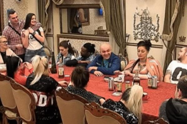 LJUBIO JU JE STRASNO PRED SVIMA: Požgaj ODLEPIO za Aleksandrom, a Lakić nije mogao da ĆUTI pa napravio HAOS!