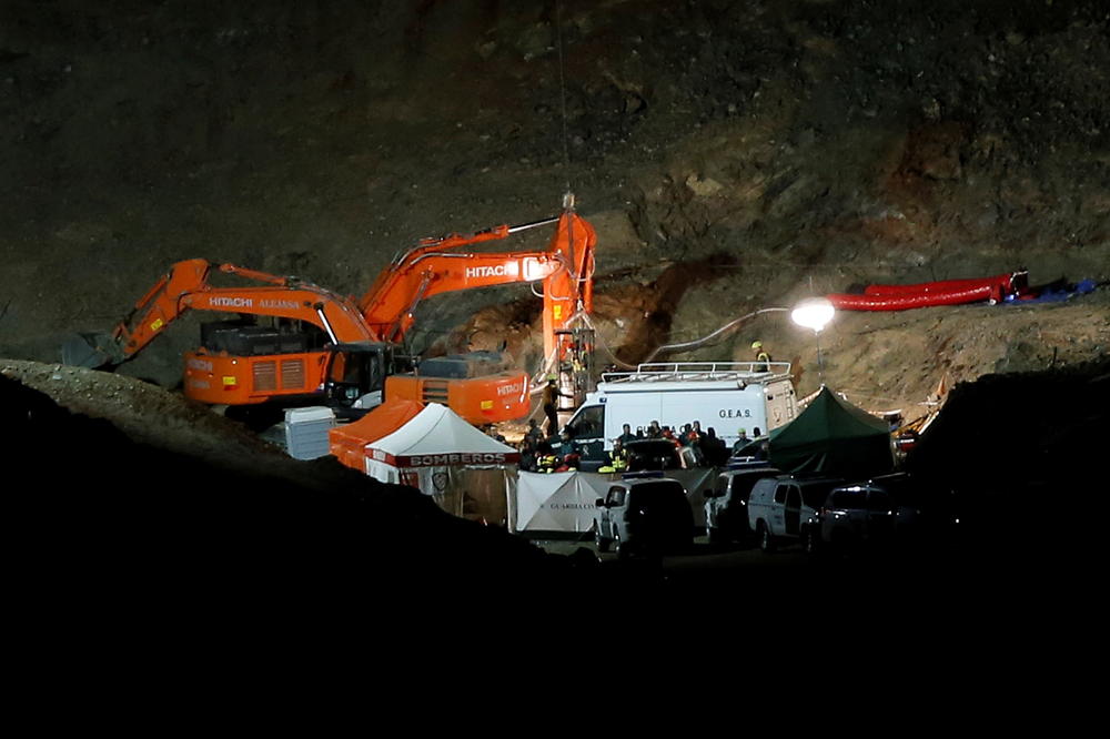 CEO SVET JUTROS PLAČE, MALI HULEN (2) NIJE IZDRŽAO: Pronađen leš deteta koje je upalo u bunar