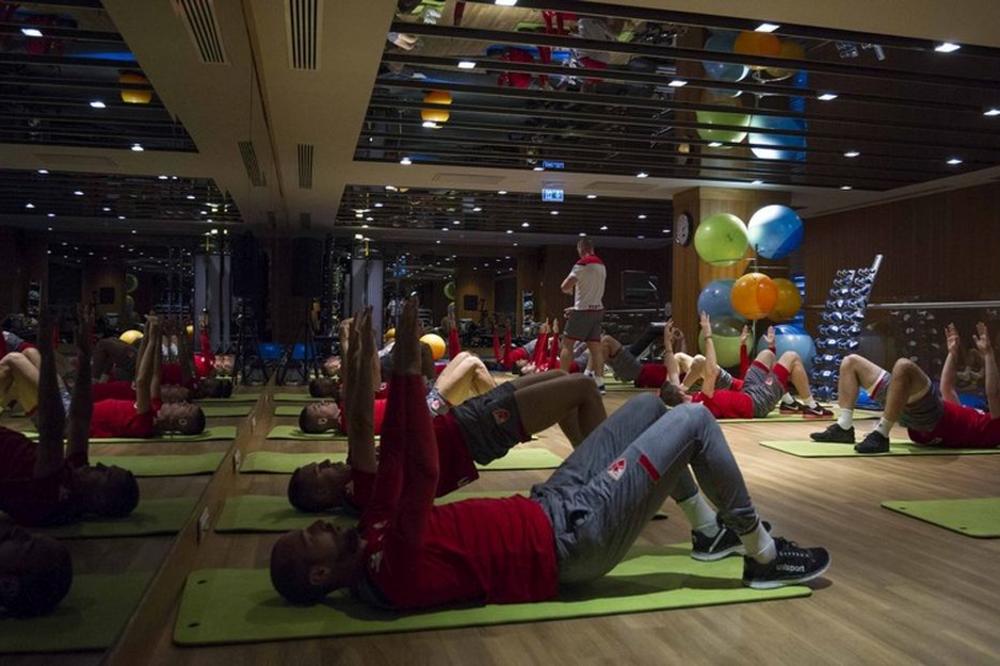 NEMA OPUŠTANJA KOD MILOJEVIĆA: Trener Zvezde igrače pravo iz autobusa poslao u teretanu!