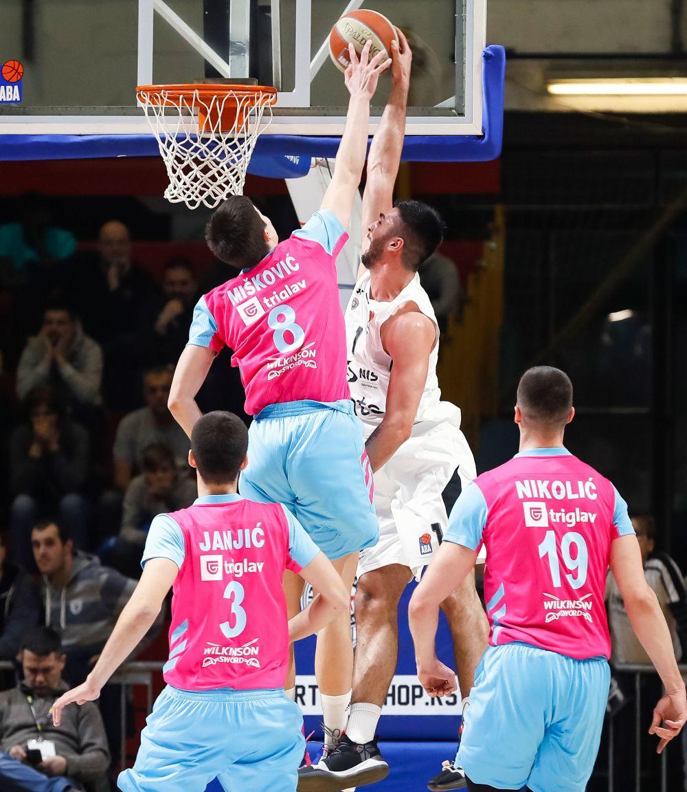 Fenomenalan je bio Nikola Mišković sa 30 poena