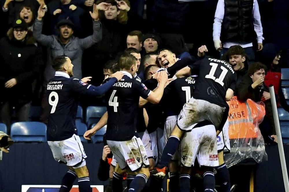 NAJOMRAŽENIJI ENGLESKI KLUB ŠOKIRAO EVERTON: U 94. minutu ih izbacili iz FA kupa! Siti zabio pet komada!