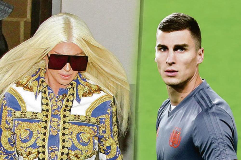 OGNJEN VRANJEŠ KAO OD MAJKE ROĐEN: Fudbaler potpuno GO na bazenu! Dok Karleuša uživa sa Duškom, on NE GUBI VREME!