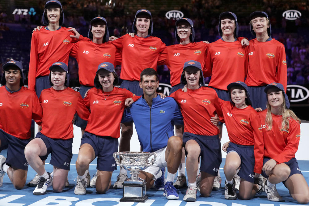 I ZBOG OVOGA JE NOLE VELIKI: Dao mu je pehar da se i on oseti kao šampion, a ovaj će taj gest pamtiti čitav život!