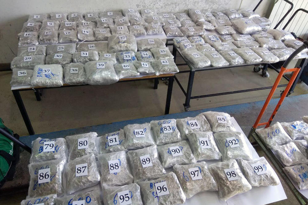 OVAJ SUPER NARKOTIK MOŽE DA VAM UBIJE DETE! U Srbiji se pojavila nova droga koja je 100 puta jača od marihuane!