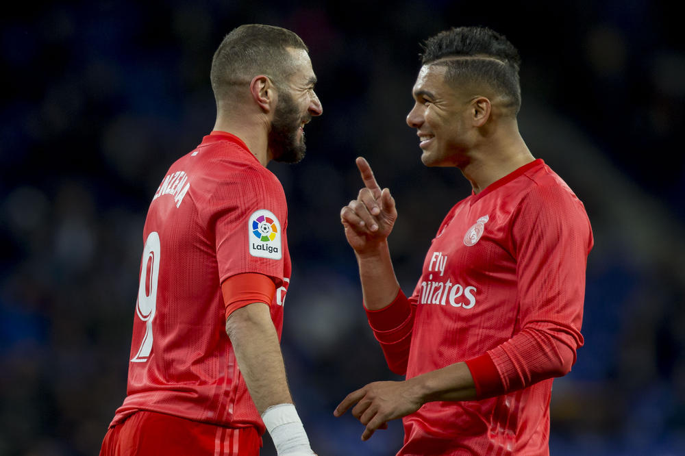 KARIM JE OPET ONAJ STARI: Benzema i Real protutnjali Barselonom, Mesijevo 'bockanje' zasenilo sve!