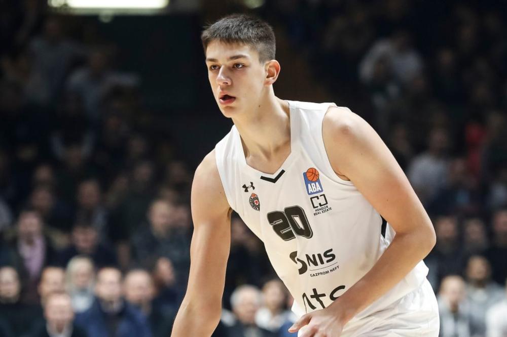 7 DANA IZ SNA ZA PARTIZANOVOG BISERA: Upisao prve poene u Evrokupu na istom mestu gde je uvršten u idealnu petorku!