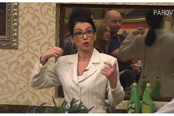 ONA JE NOVA VENDINA ŽRTVA: Voditeljka SE OBRUŠILA na takmičarku i isporizvala je pred svima!