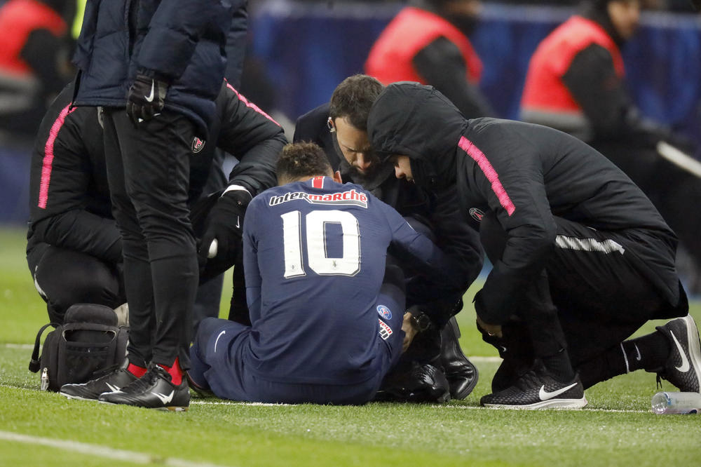 POTVRĐENE CRNE SLUTNJE ZA PSŽ: Nejmaru je pukla kost, PSŽ bez njega u derbiju sa Junajtedom!