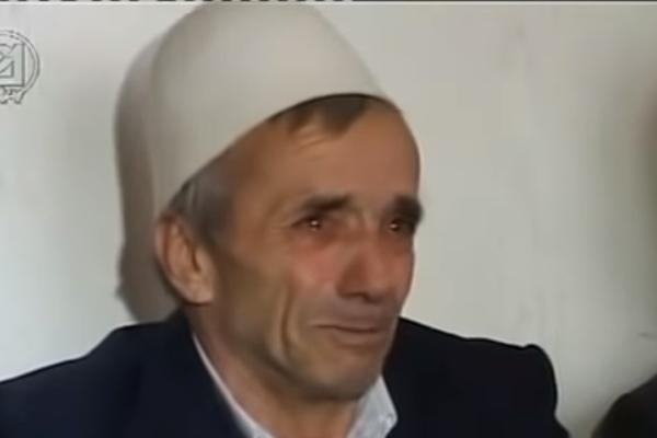 OVAJ ALBANAC (61) JE VALENTINU (19) KUPIO ZA 3.300 EVRA! Hteo je mladu od 35 godina, a ovako su mu PODVALILI!