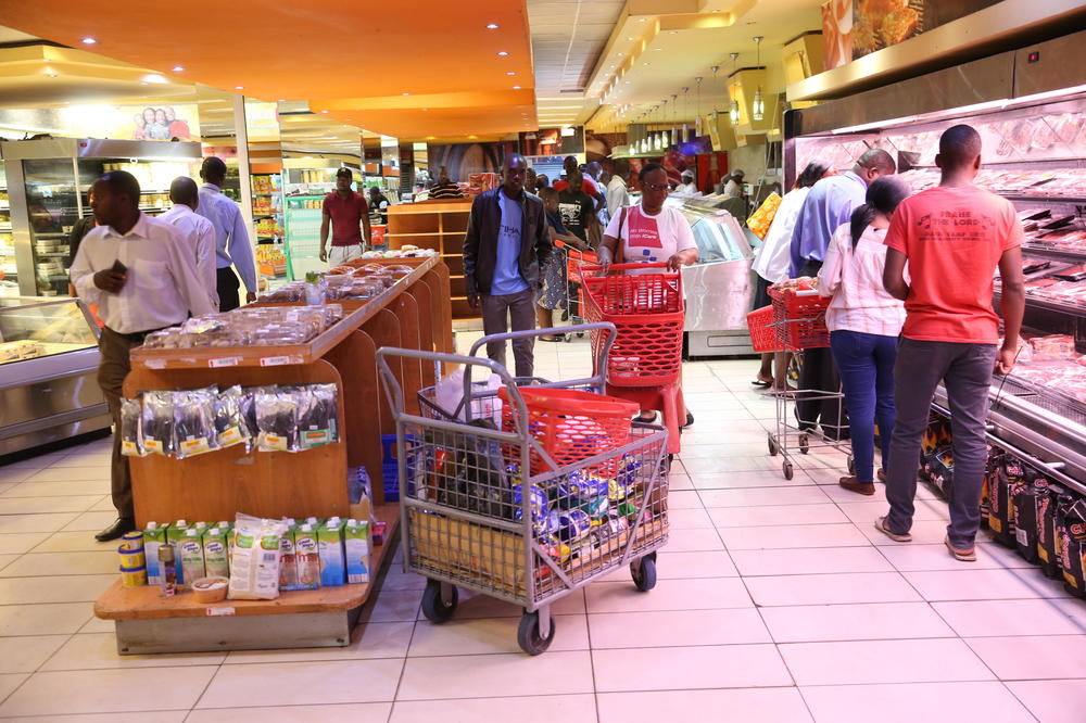 SUPERMARKET PROMENIO JEDNU STVAR: Preko noći su povećali prodaju za 300 ODSTO!