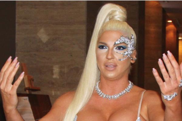 ODREKLA SE SVOG ZAŠTITNOG ZNAKA: Karleuša je nakon po*no skandala napravila veliku PROMENU na sebi! (FOTO)