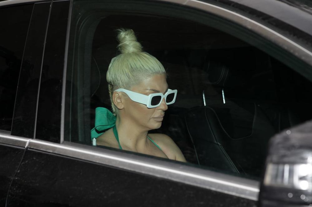 KARLEUŠA BESNA KAO RIS: Jelena stigla na snimanje emisije u BRUTALNOJ kombinaciji! A ovo niko nije PRIMETIO!