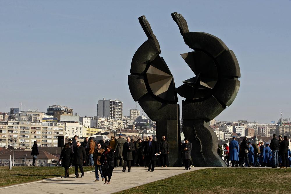 Spomenik žrtvama genocida na Starom sajmištu