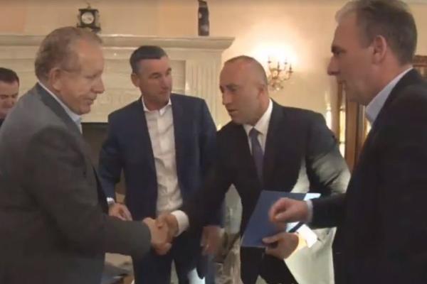 NEĆE DA ČUJU ZA DRUGAČIJE: Haradinaj ne PRIHVATA UKIDANJE TAKSI NI PO KOJU CENU! SVE OSTAJE KAO DO SADA