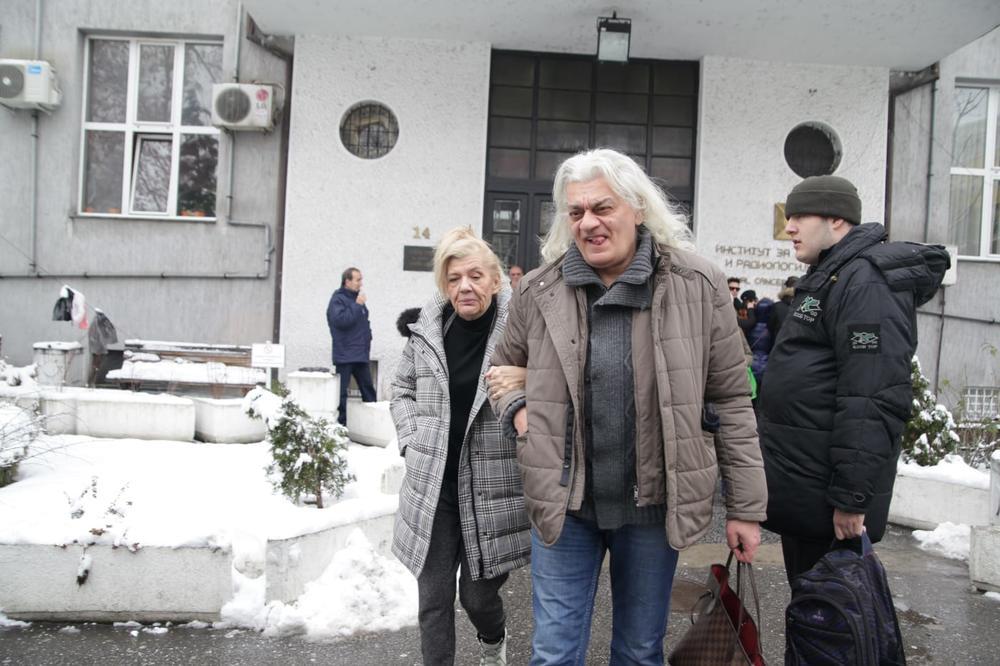 MARINA VODI BORBU!Oglasio se njen suprug Futa i otkrio u KAKVOM JE STANJU:Na respiratoru je,morali da je INTUBIRAJU