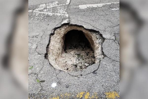 MISLILI SU DA JE PUKOTINA U ASFALTU, ALI ONDA SU DOŽIVELI ŠOK: Kada su zavirili unutra, odmah su pozvali FBI