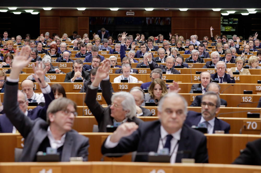 POSLANICI BESNI: U Evropski parlament će se moći samo da kovid propusnicom