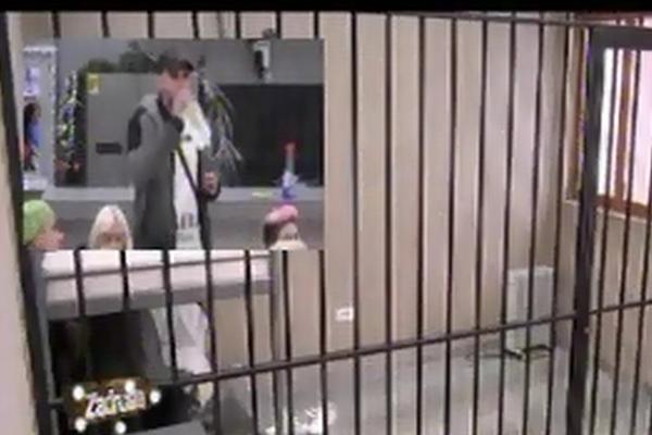 SNIMAK NJENOG S*KSA PRIKAZAN ZADRUGARIMA: Meni je sad stvarno neprijatno! (VIDEO)