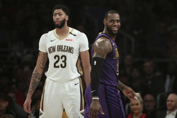 LEJKERSI IDU NA SVE ILI NIŠTA: Evo vam Lonzo, Kuzma, Ingram, Zubac, pik na draftu... Samo nam dajte Obrvu!