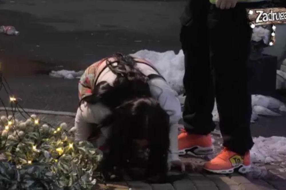 JEZIVO! POSLE BATINA DOŽIVELA NERVNI SLOM: Bacala se po dvorištu, klečala, ZAPOMAGALA I URLALA DA JE SAMO PUSTI