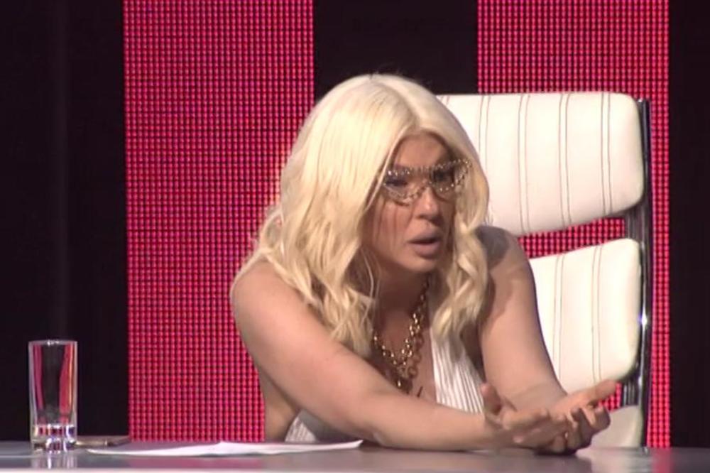 I DALJE POKUŠAVA DA SE OPERE NA SVE NAČINE: Karleuša se oglasila povodom PO*NO afere i poslala SUROVU poruku!