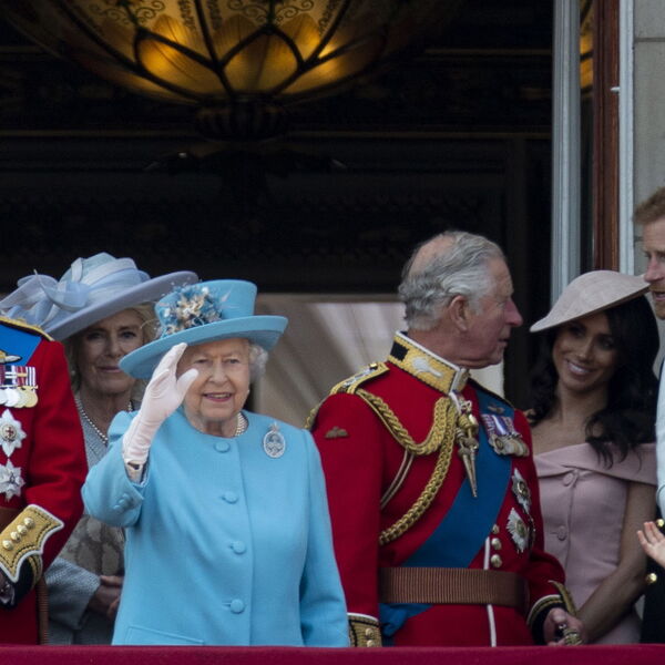 SULUDA PRAVILA KOJA KRALJEVSKA PORODICA MORA DA POŠTUJE: Čak 2 BIZARNA detalja su vezana za PUTOVANJA