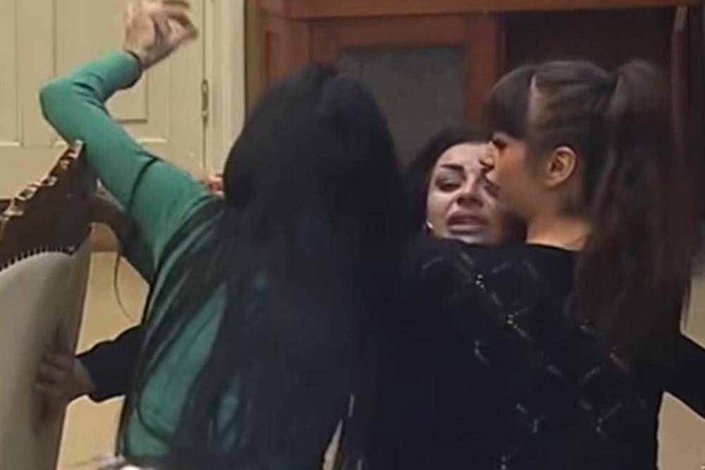 ZERINA SE VALJALA PO PODU, VRIŠTALA I ZAPOMAGALA: Čolak izneo ŠOK DETALJE ABORTUSA, a sada se oglasila NJENA majka!