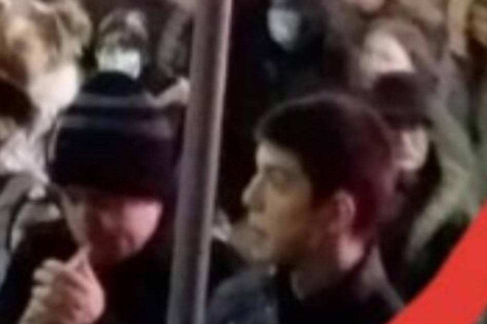 POLICIJA OBJAVILA FOTOGRAFIJE OSUMNJIČENIH: Oni su nosili vešala na TERAZIJAMA! (FOTO)