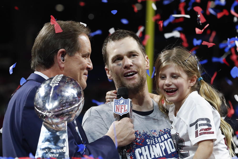 NIKAD NIKO KAO BREJDI: Nju Ingland je osvojio Superboul u jednom od najneuzbudljivijih finala ikada!