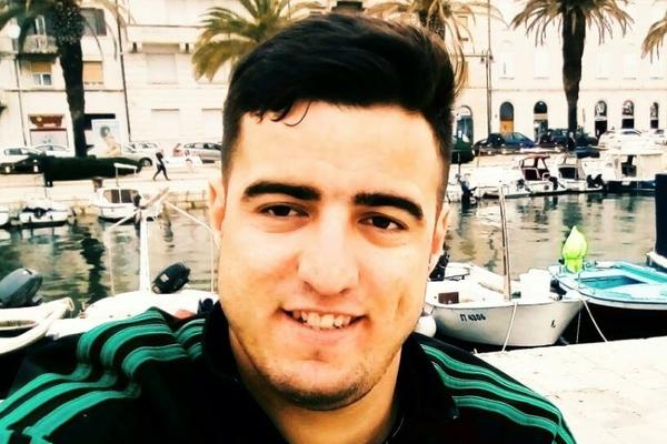 PUSTILI SU GA SA PSIHIJATRIJE, A ONDA SE ODIGRAO HOROR: Nikola (25) je ubio OCA, a zločin je mogao biti SPREČEN