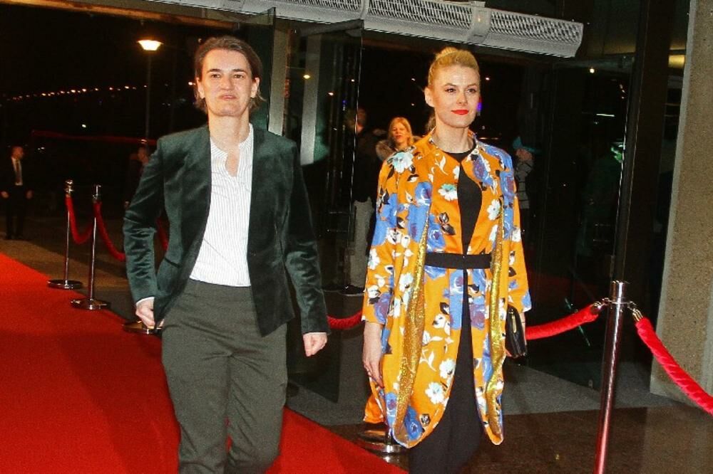 Ana Brnabić, Milica Đurđić