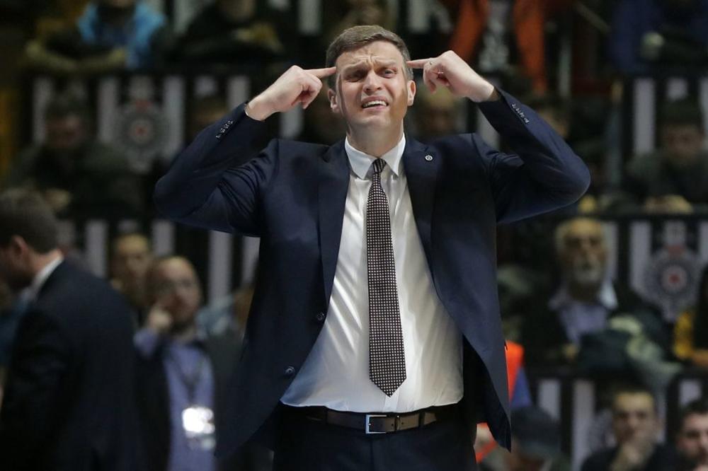 RITASU SE CRNO PIŠE: Ostao je bez trenera zbog finansijskih problema!