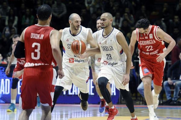 OPERISAN SRPSKI REPREZENTATIVAC POSLE TEŠKE POVREDE: Nema povratka na parket do sledeće sezone!