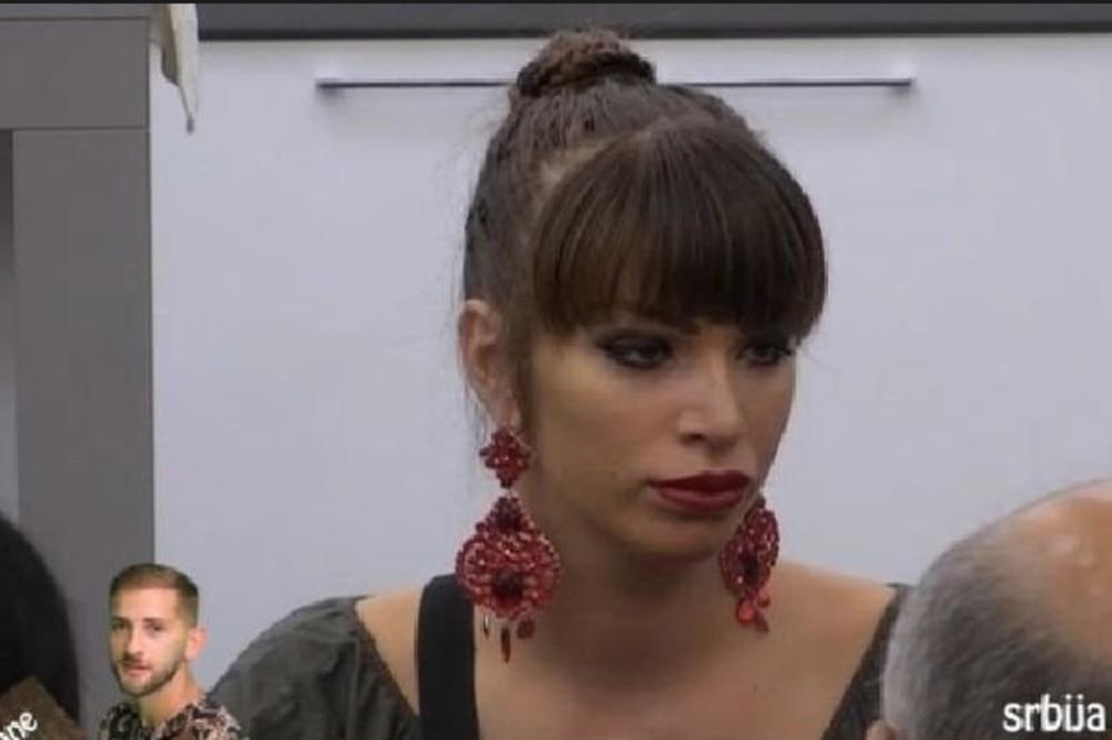 TI SI JADNICA KOJA MOLI ZA LJUBAV: Miljana napala Lunu, pa se žestoko SUKOBILE! LETI PERJE! (FOTO)