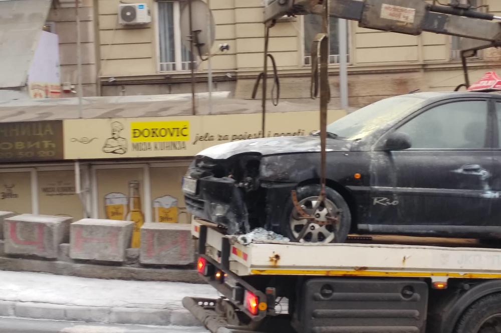 ZA 3 DANA PAUK ODNEO 24 NEPROPISNO PARKIRANA AUTOMOBILA: Bahati vozači vozila ostavili na invalidskim mestima!