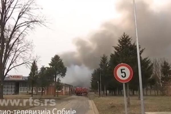 POŽAR U ŠABAČKOM POSTROJENJU ZA RECIKLAŽU: Izgorela je cela hala! (FOTO)